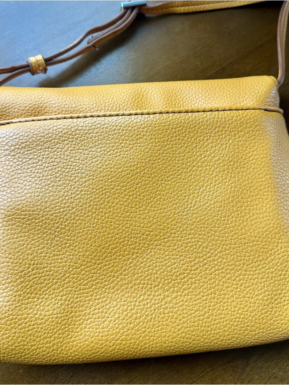 NWOT Vera Bradley Yellow Leather Crossbody Bag with Blue Flowers - Picture 6 of 7